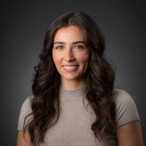 Lauren E. Dumas